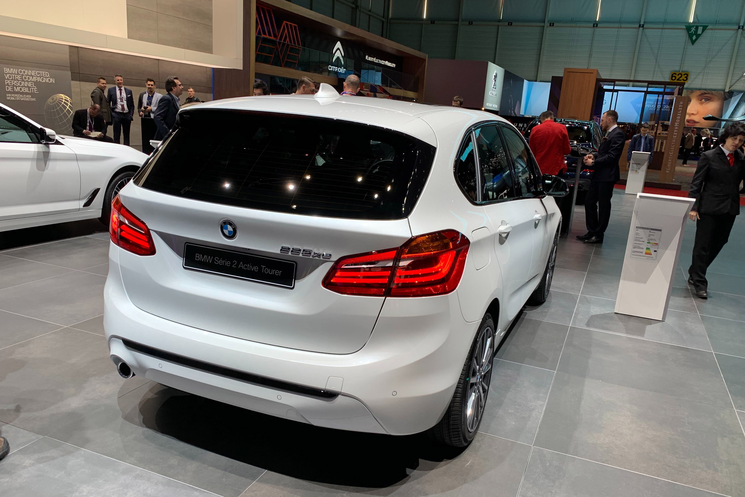 BMW hybrids Geneva motor show