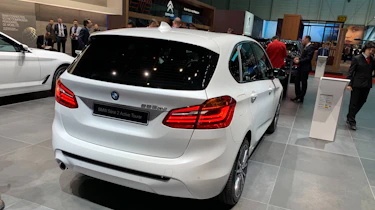 BMW hybrids Geneva motor show