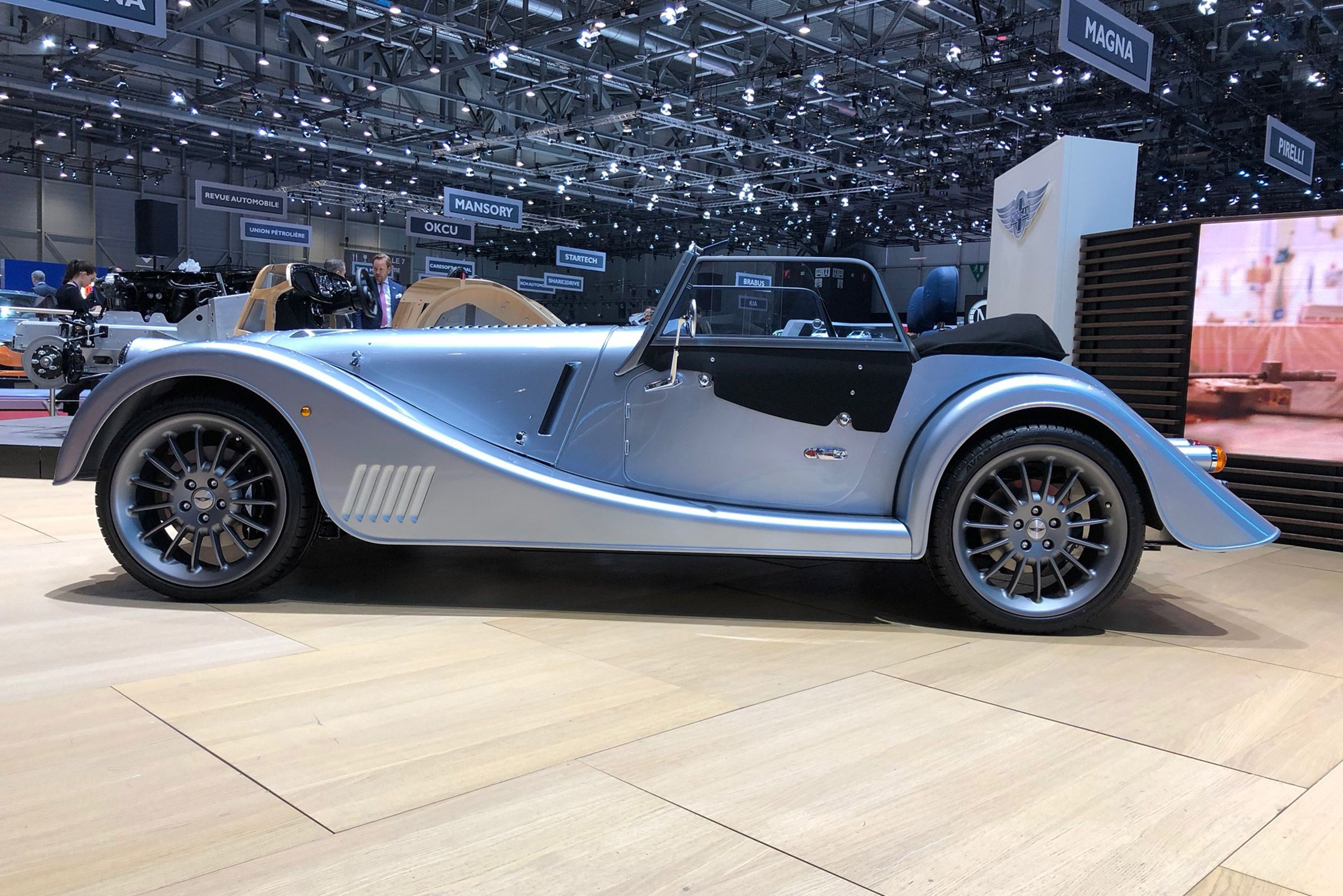 Morgan Plus-Six - sid