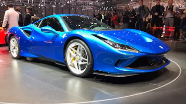 Ferrari F8 live - side