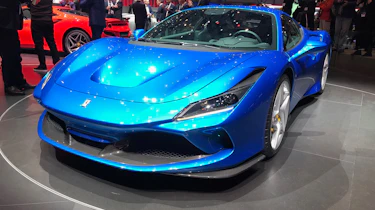 Ferrari F8 live - front