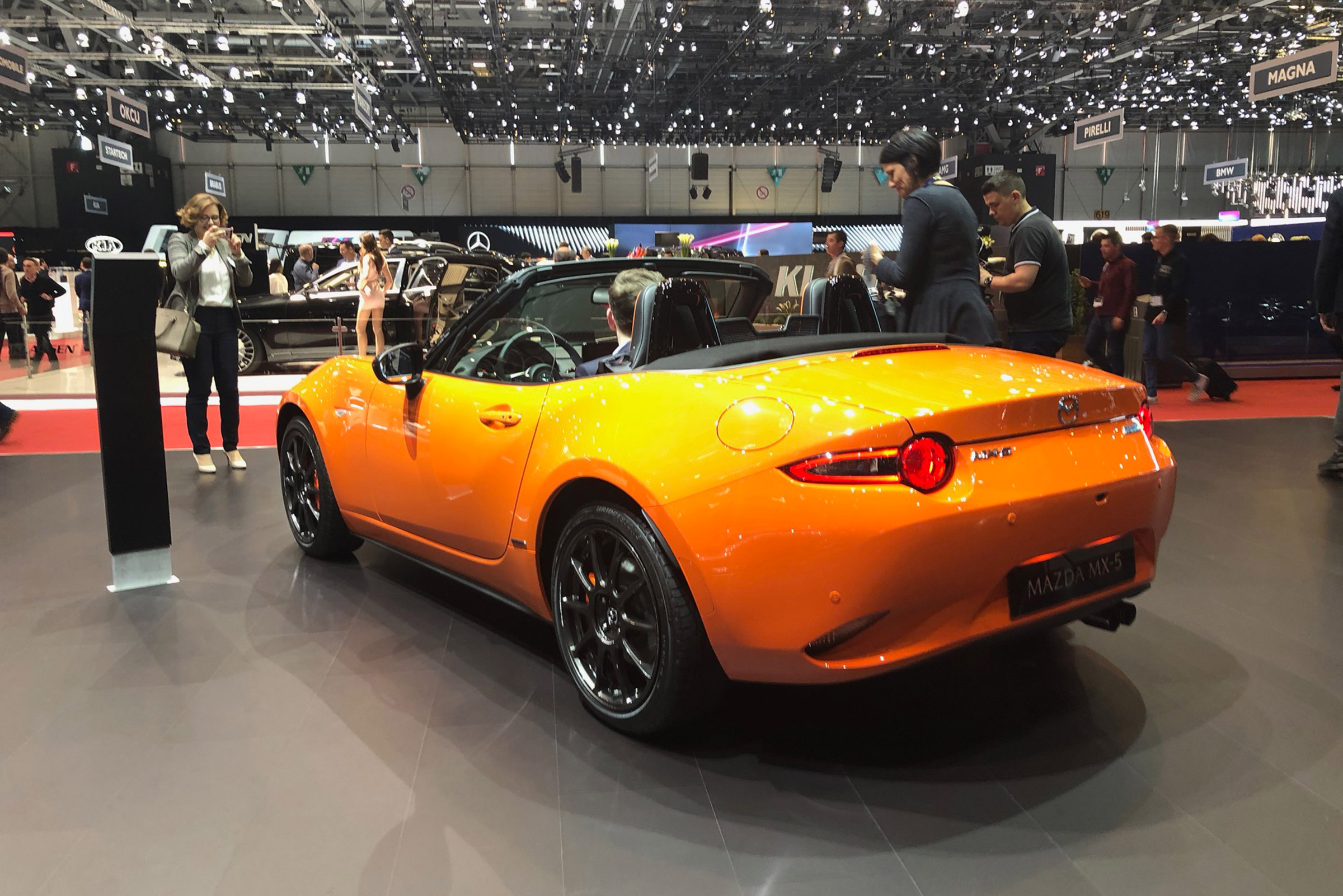 Mazda MX-5 30th Anniversary - profile
