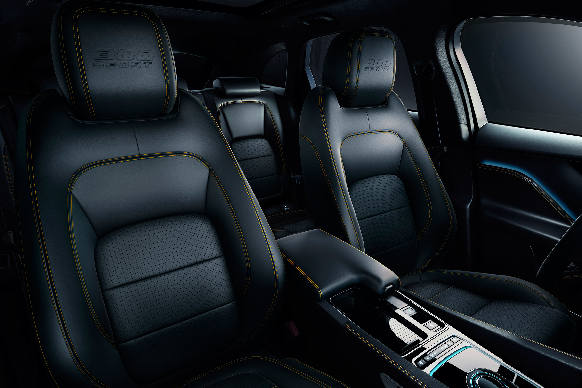 Jaguar F-Pace Chequered - seats