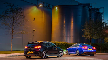 Hyundai i30 N and Kia Stinger GT S - pair