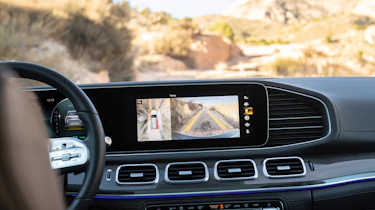 Mercedes GLS - dash