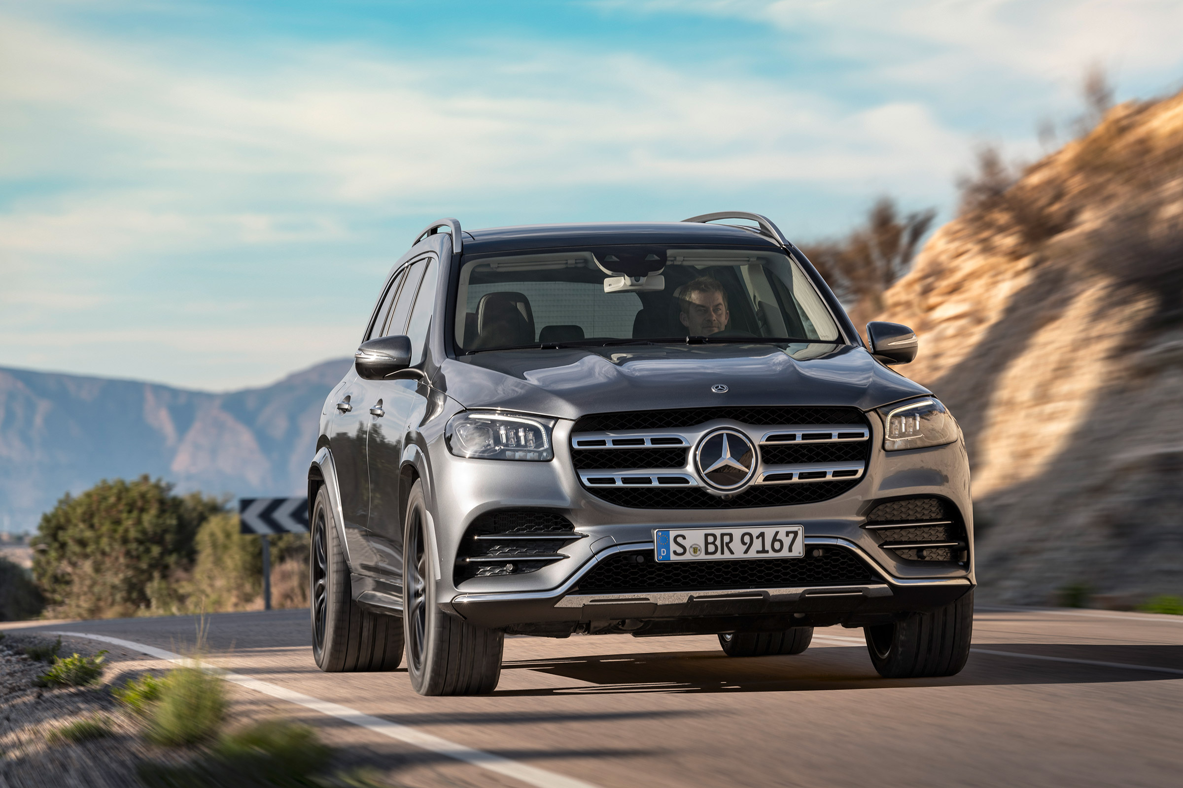 Mercedes GLS - nose