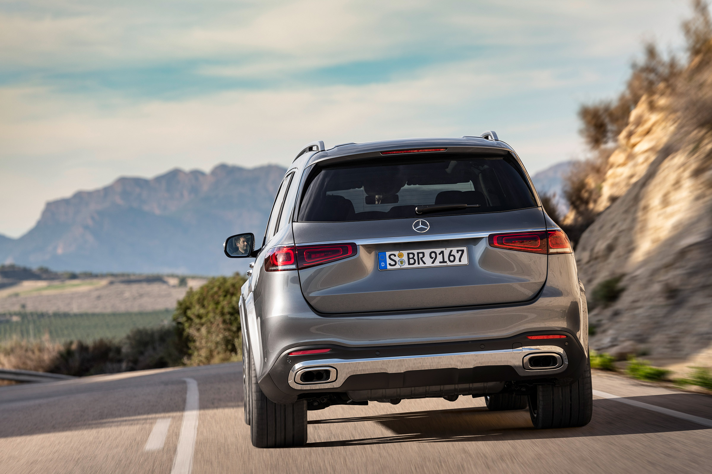 Mercedes GLS - rear
