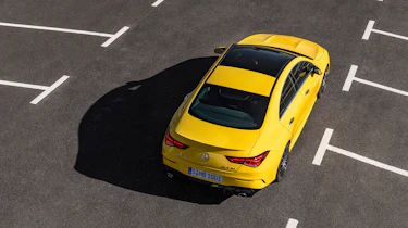 Mercedes-AMG CLA35 - top