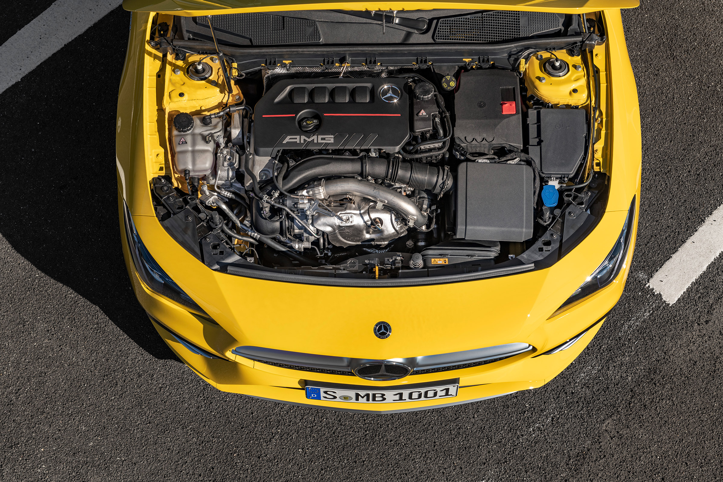 Mercedes-AMG CLA35 - bay
