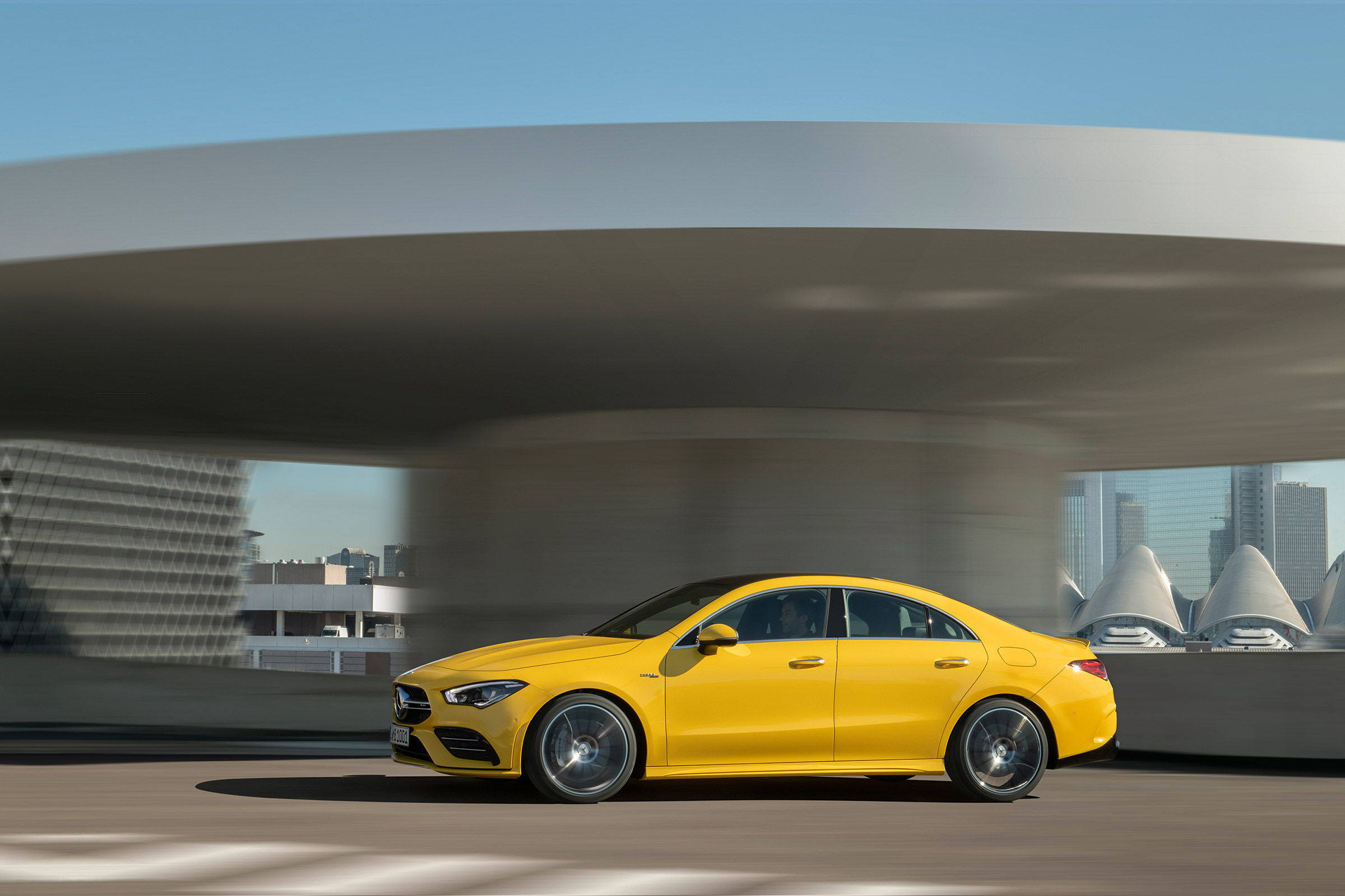 Mercedes-AMG CLA35 - side
