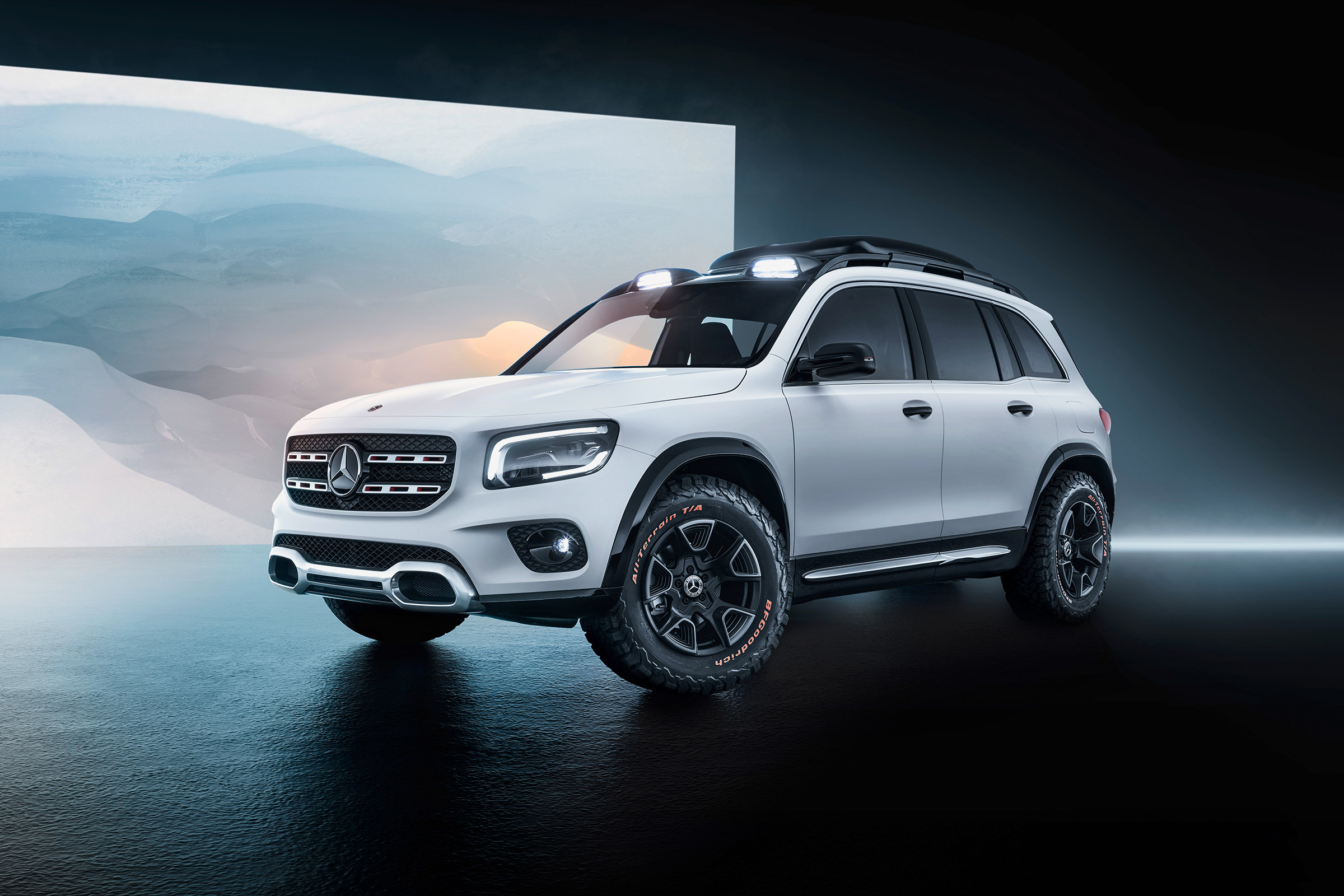 Mercedes GLB Concept - side