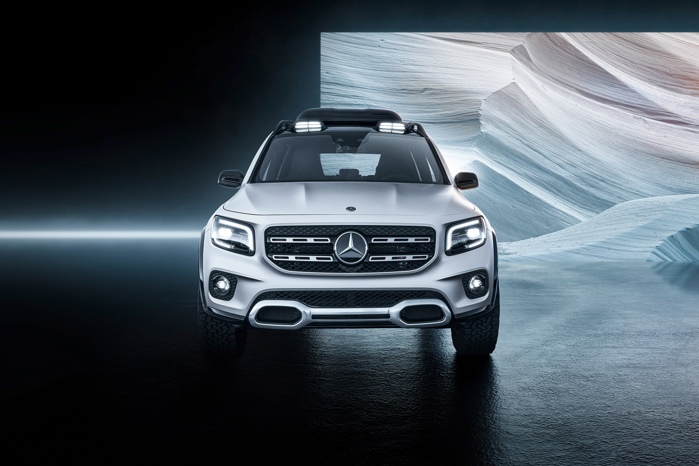 Mercedes GLB Concept - front