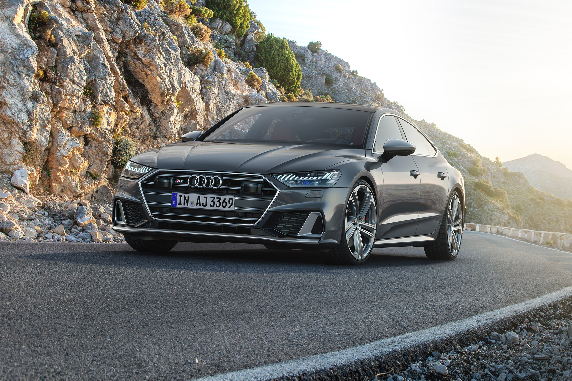 Audi S7 header