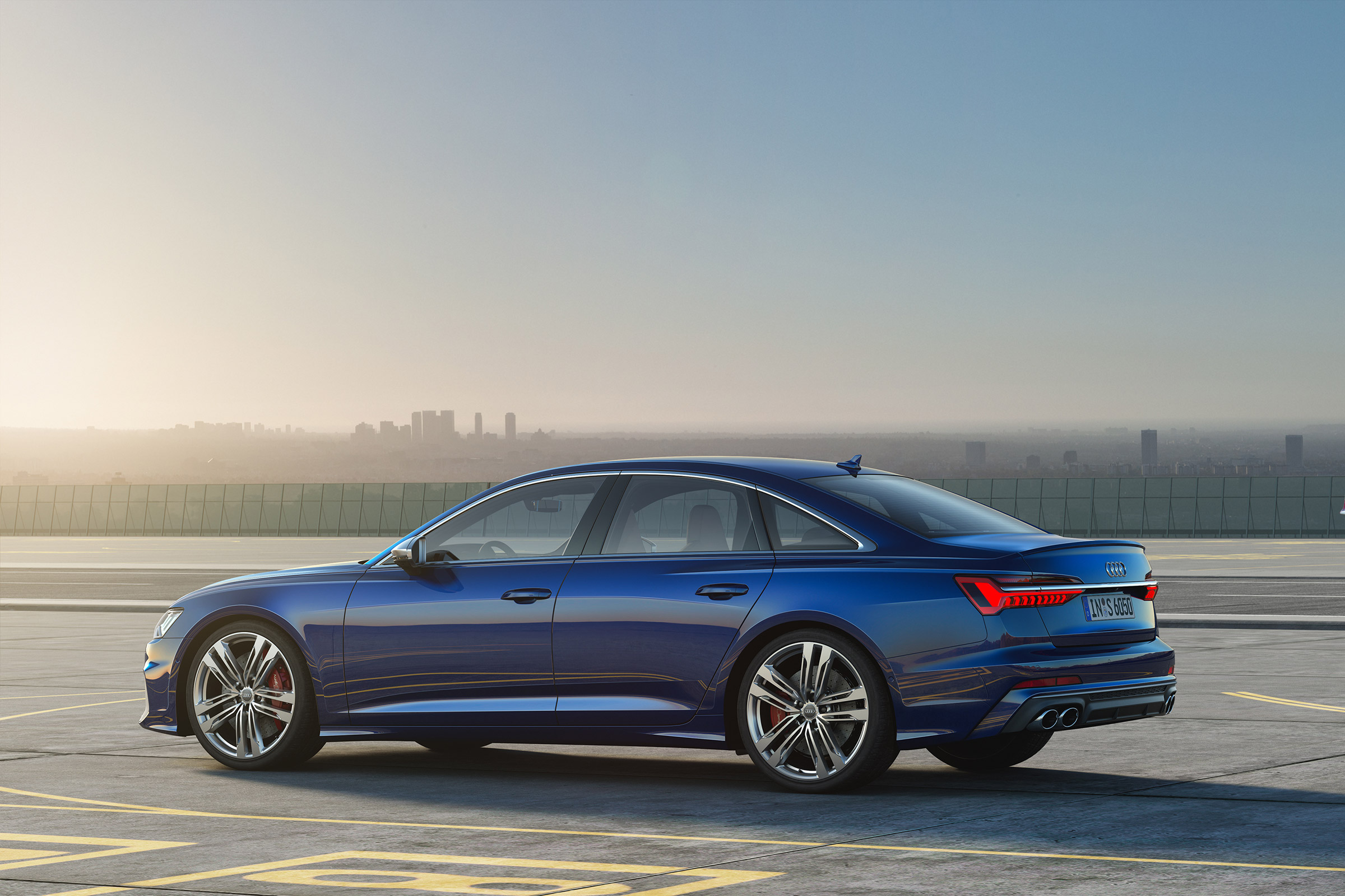 Audi S6 saloon - side