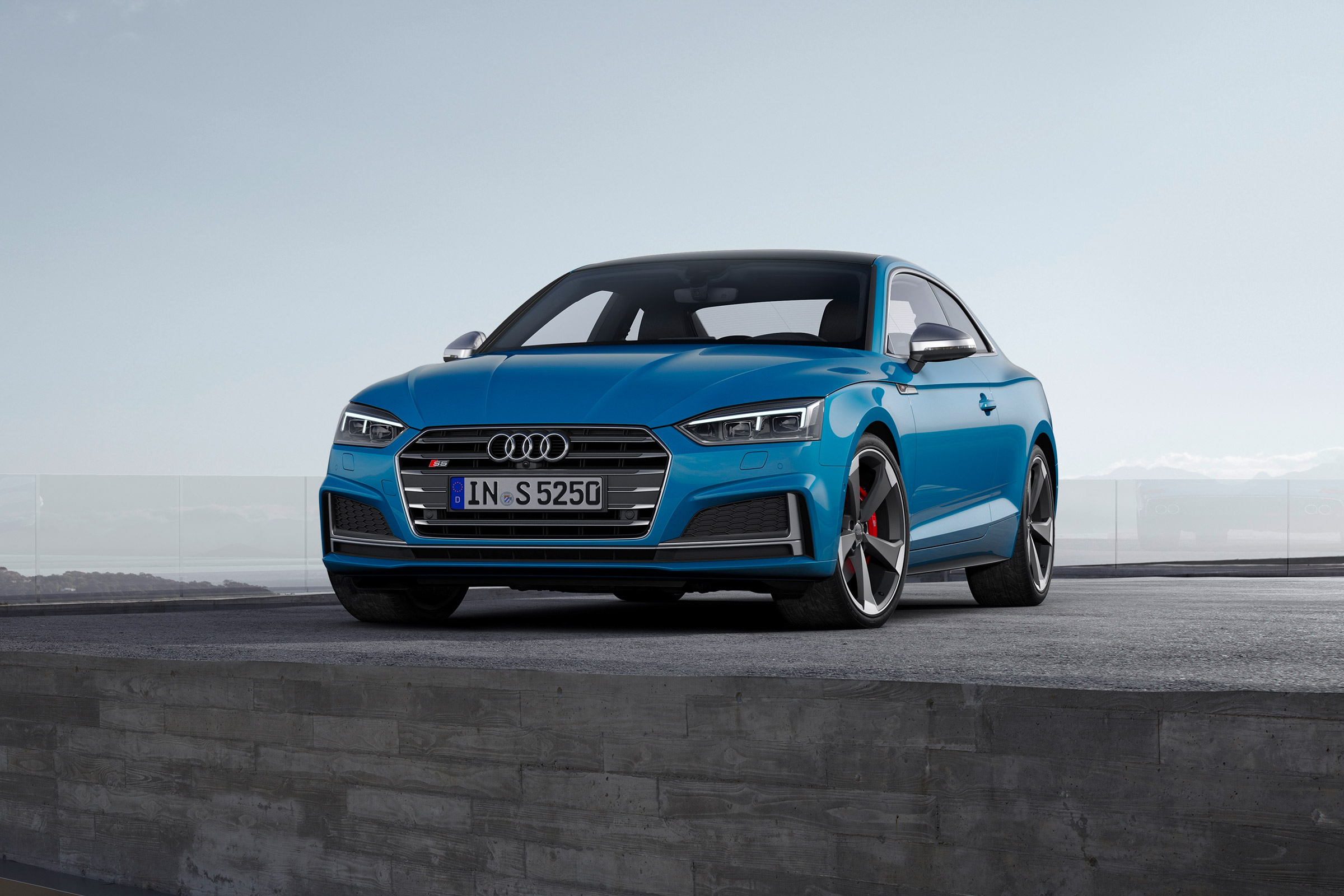 Audi S5 TDI - front quarter