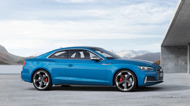 Audi S5 TDI - side