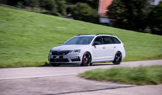 Abt Octavia vRS - front quarter