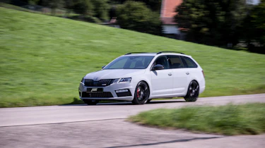 Abt Octavia vRS - front quarter