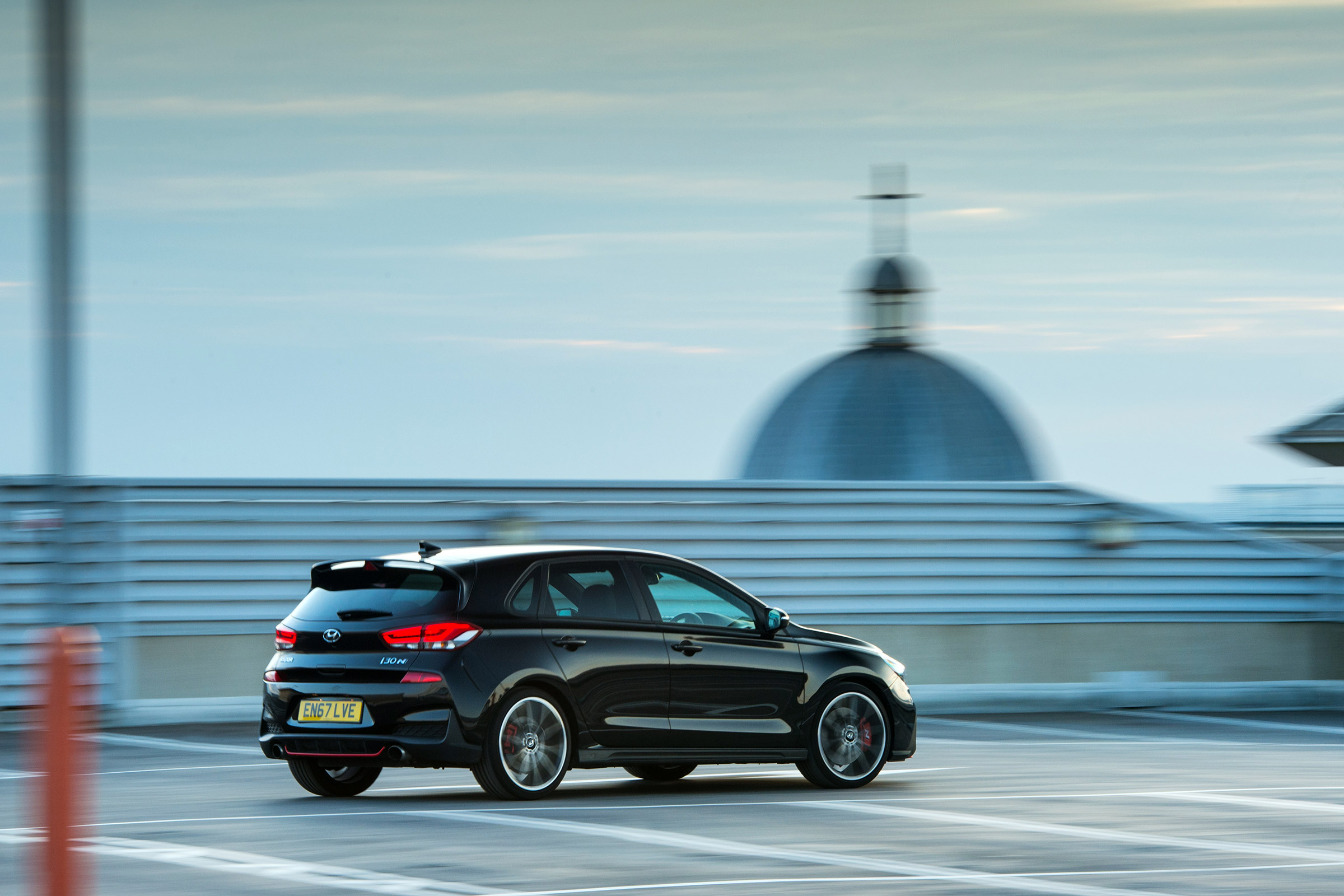 Hyundai i30 N and Kia Stinger GT S - i30 N