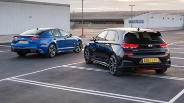Hyundai i30 N and Kia Stinger GT S - static