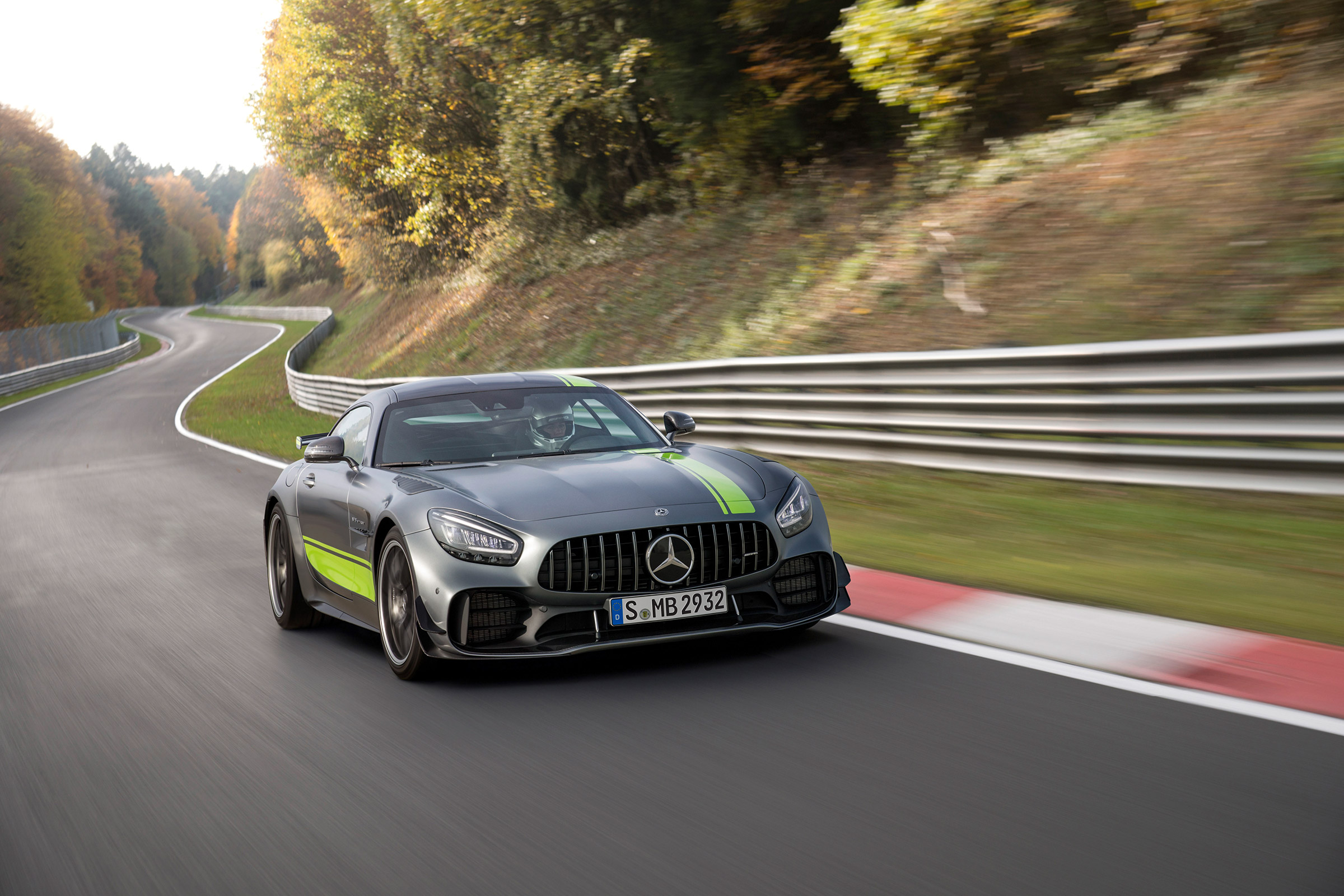 Mercedes-AMG GT R Pro review - nose