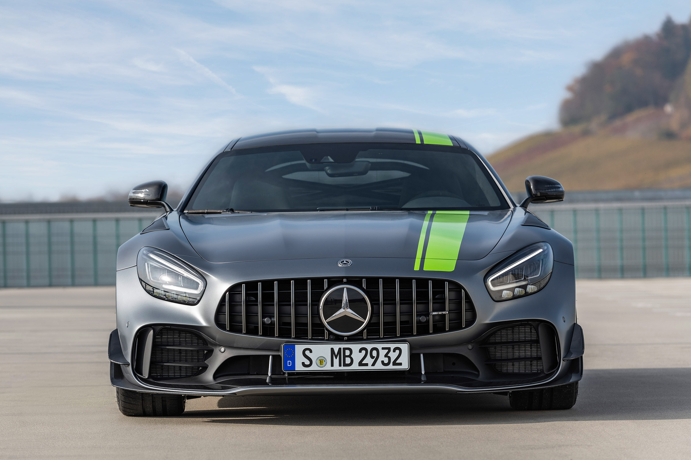Mercedes-AMG GT R Pro review - nose