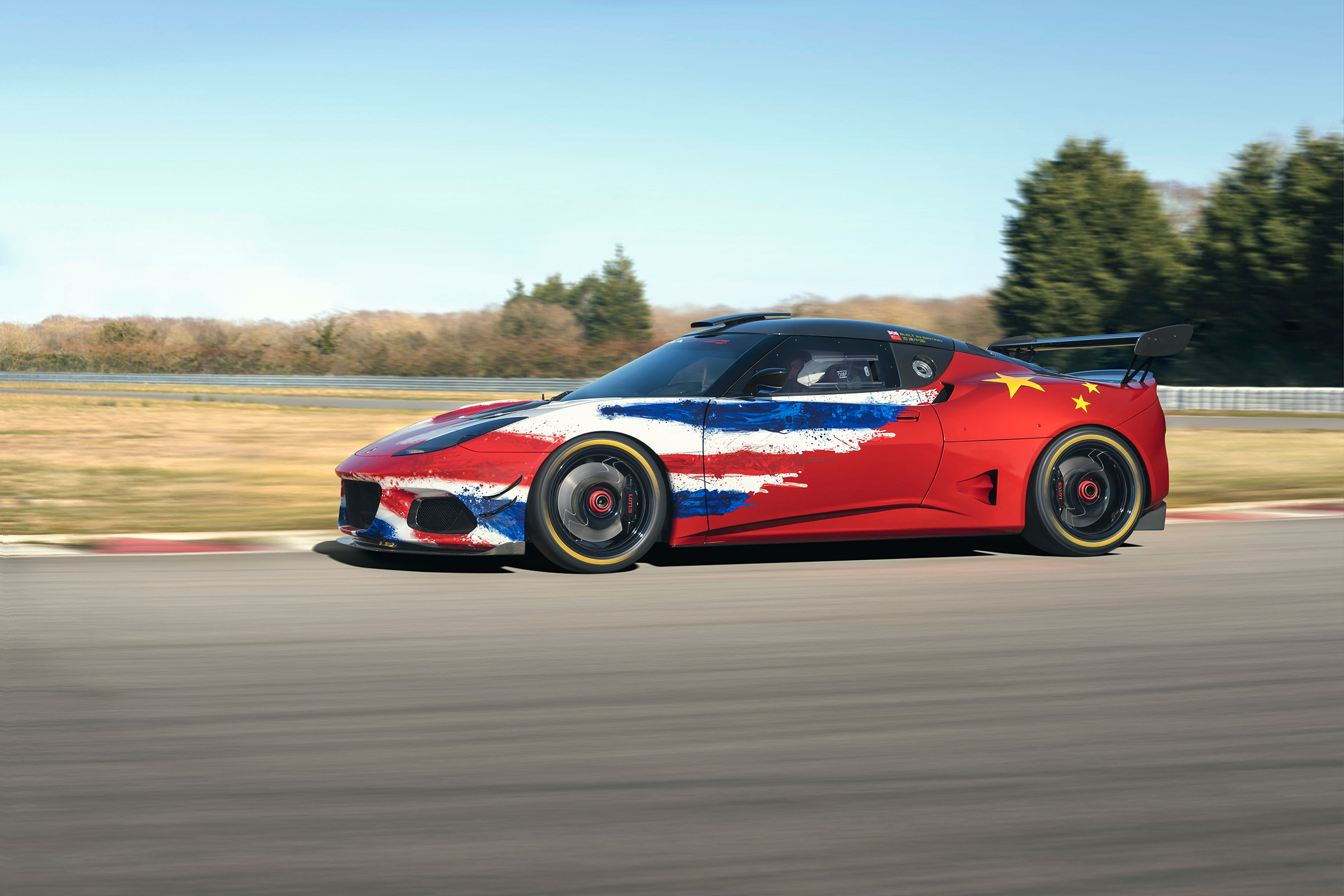 Lotus Evora GT4 Concept - side