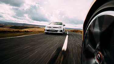 VW GTI TCR vs Megane RS Trophy - window