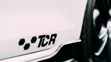 VW GTI TCR vs Megane RS Trophy - side