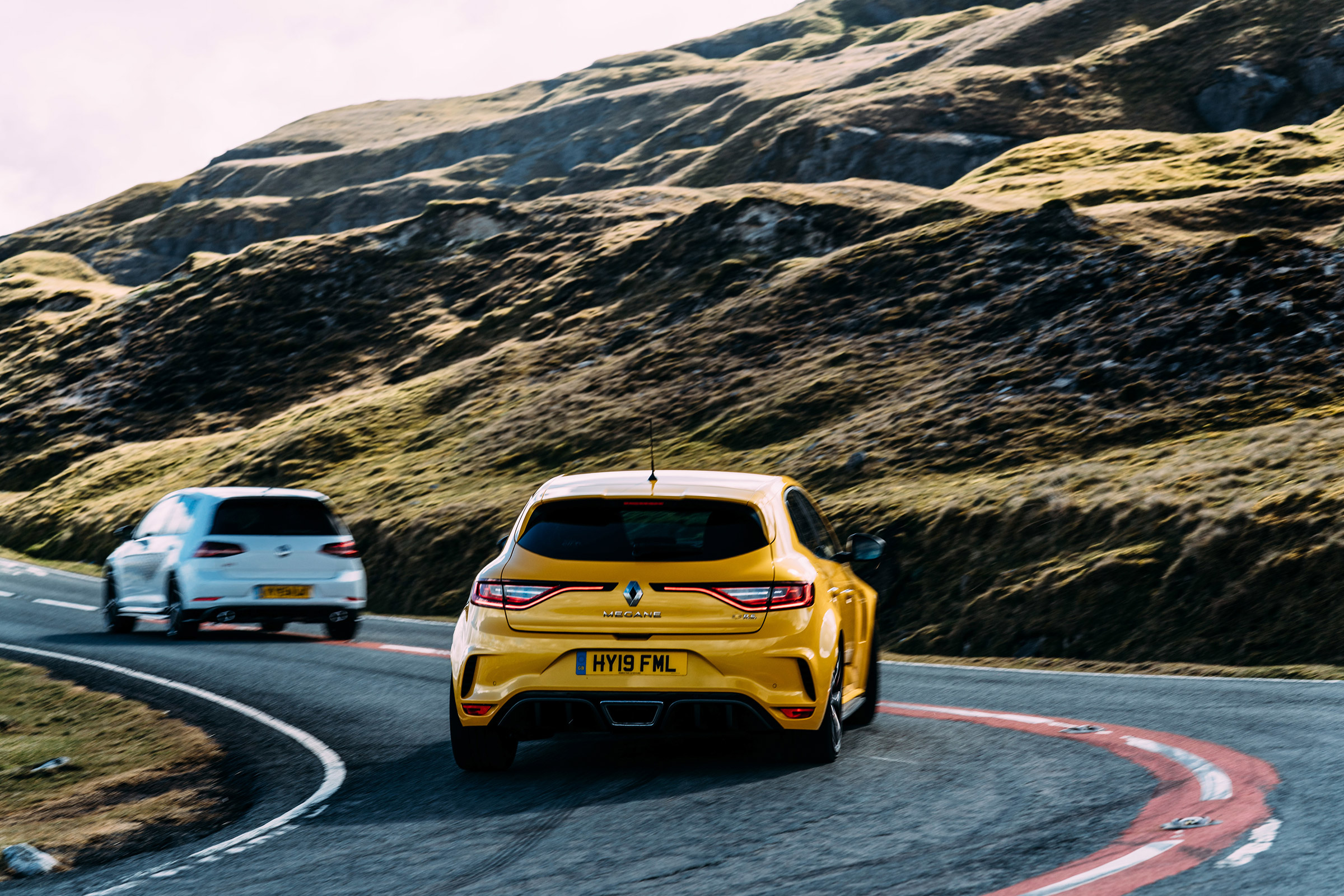 VW GTI TCR vs Megane RS Trophy - rears