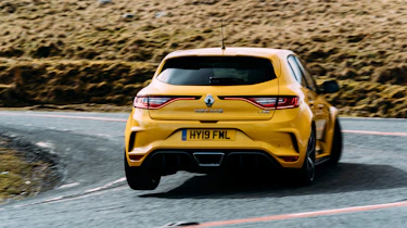 VW GTI TCR vs Megane RS Trophy - wheel