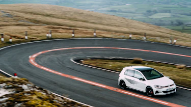 VW GTI TCR vs Megane RS Trophy - switchback