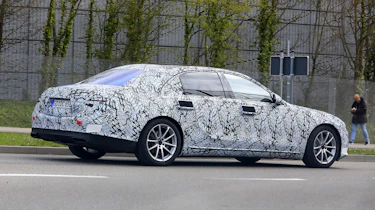 Mercedes S-Class 2020 - rear quarter