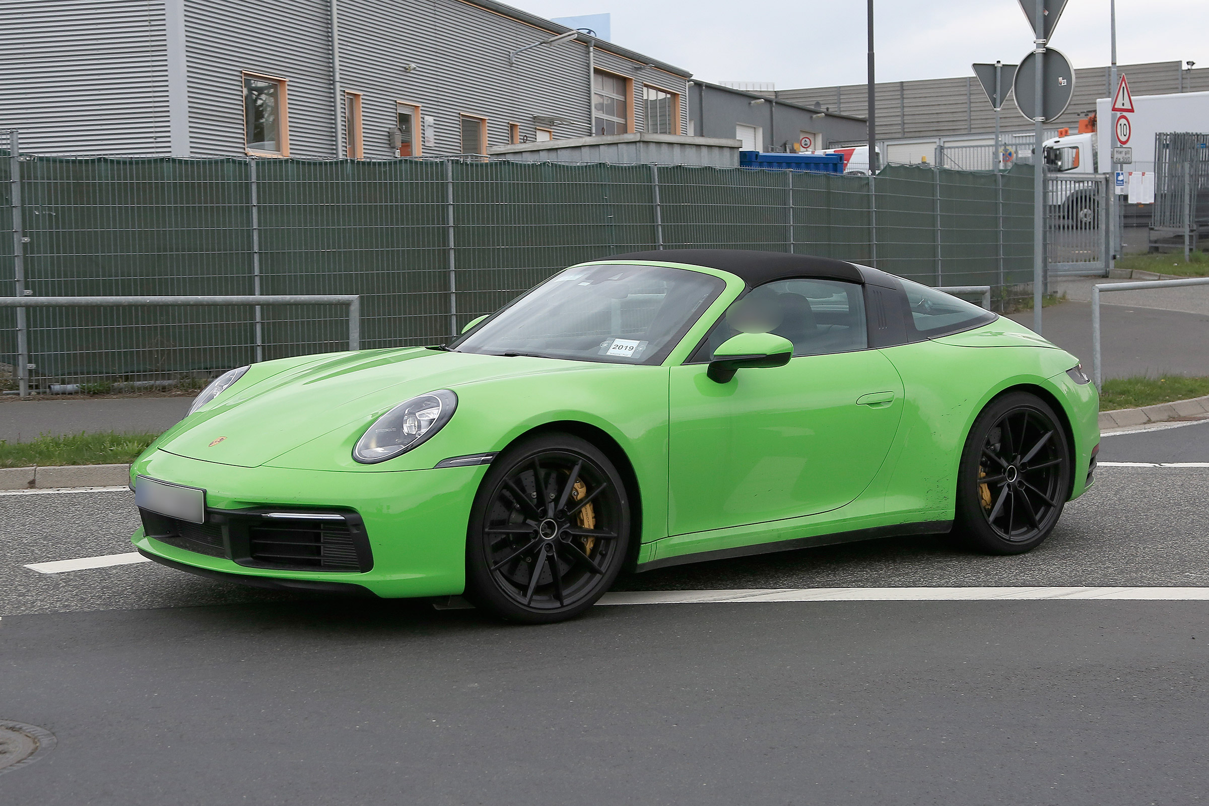 Porsche 911 Targa spy - 