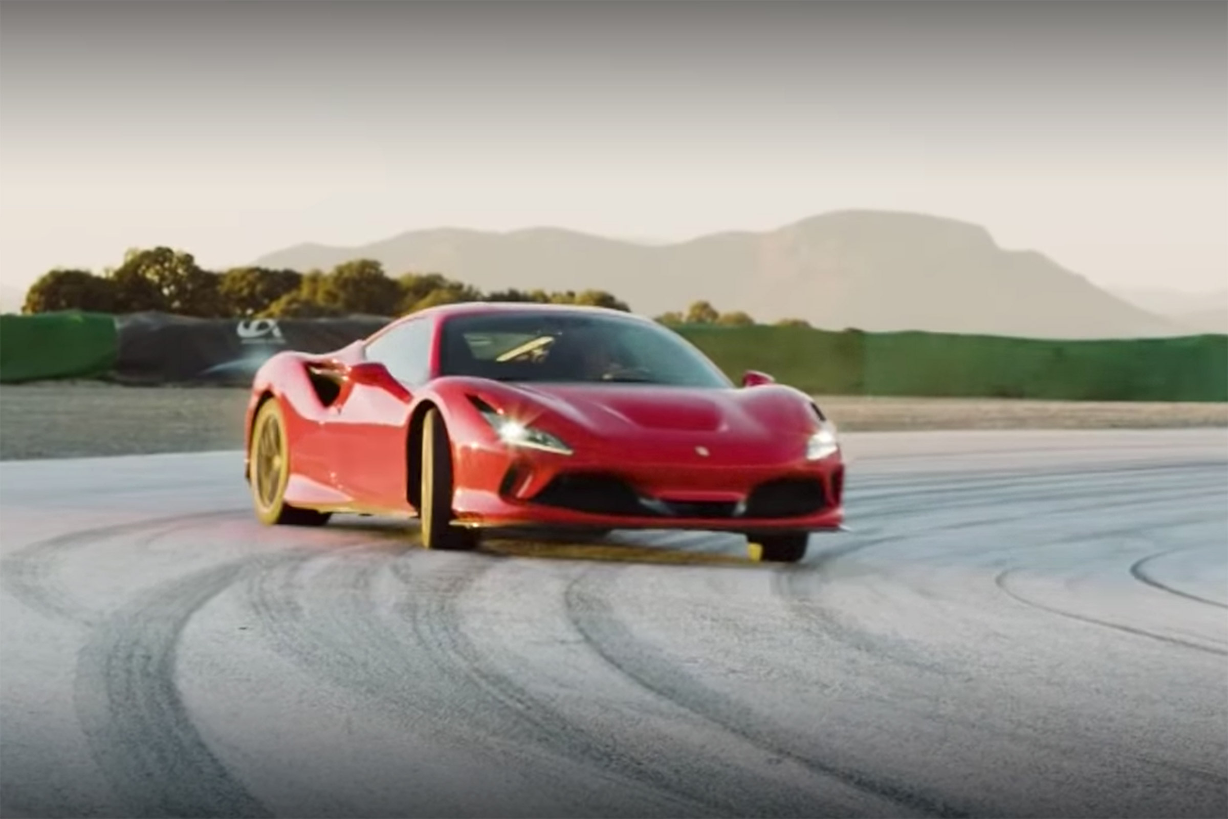 Ferrari F8 slide