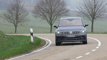 Volkswagen Tiguan R spy - nose