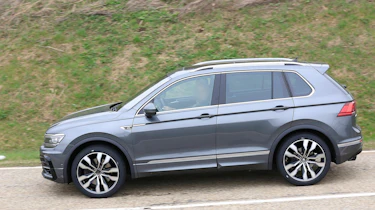 Volkswagen Tiguan R spy - profile
