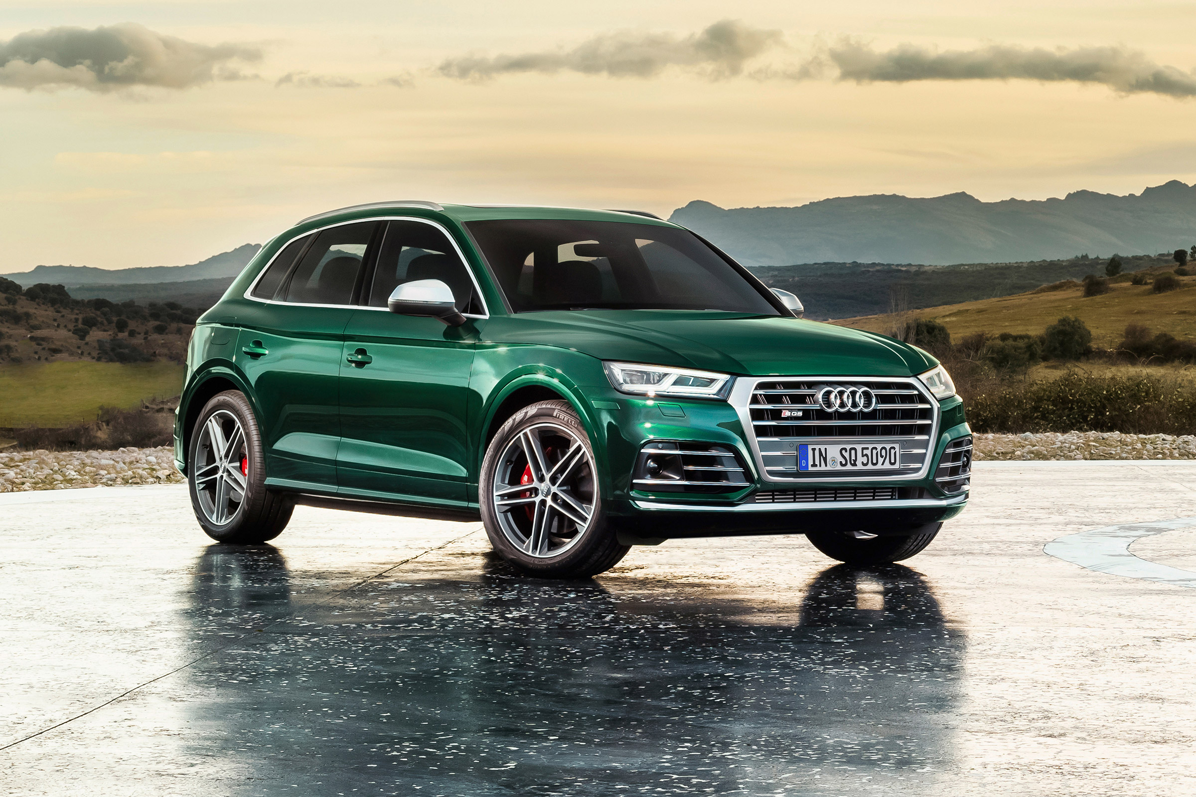 Audi SQ5 TDI - front quarter
