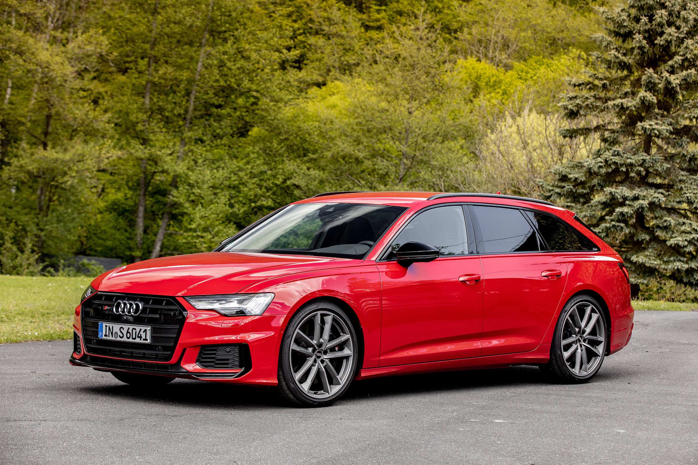 Audi S6 TDI - front quarter