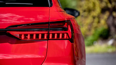 Audi S6 TDI - rear lights