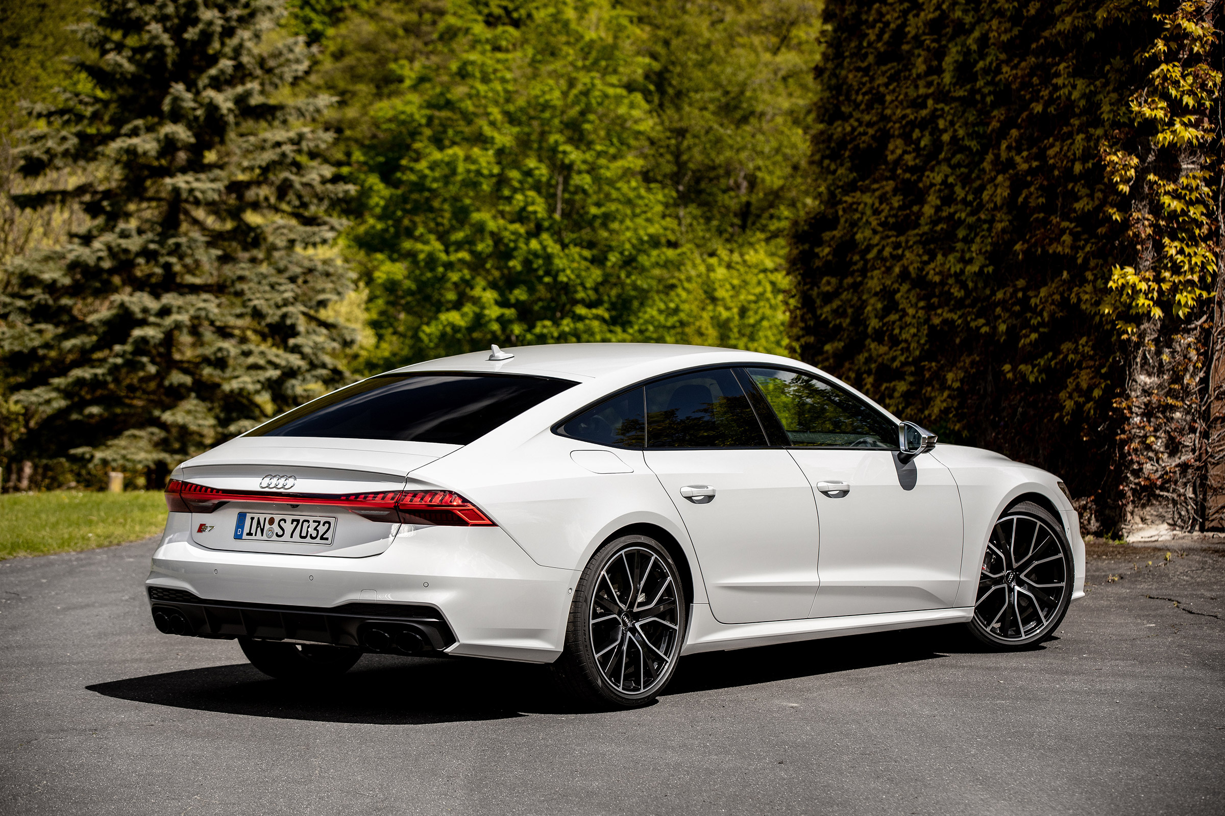 Audi S7 TDI - rear quarter