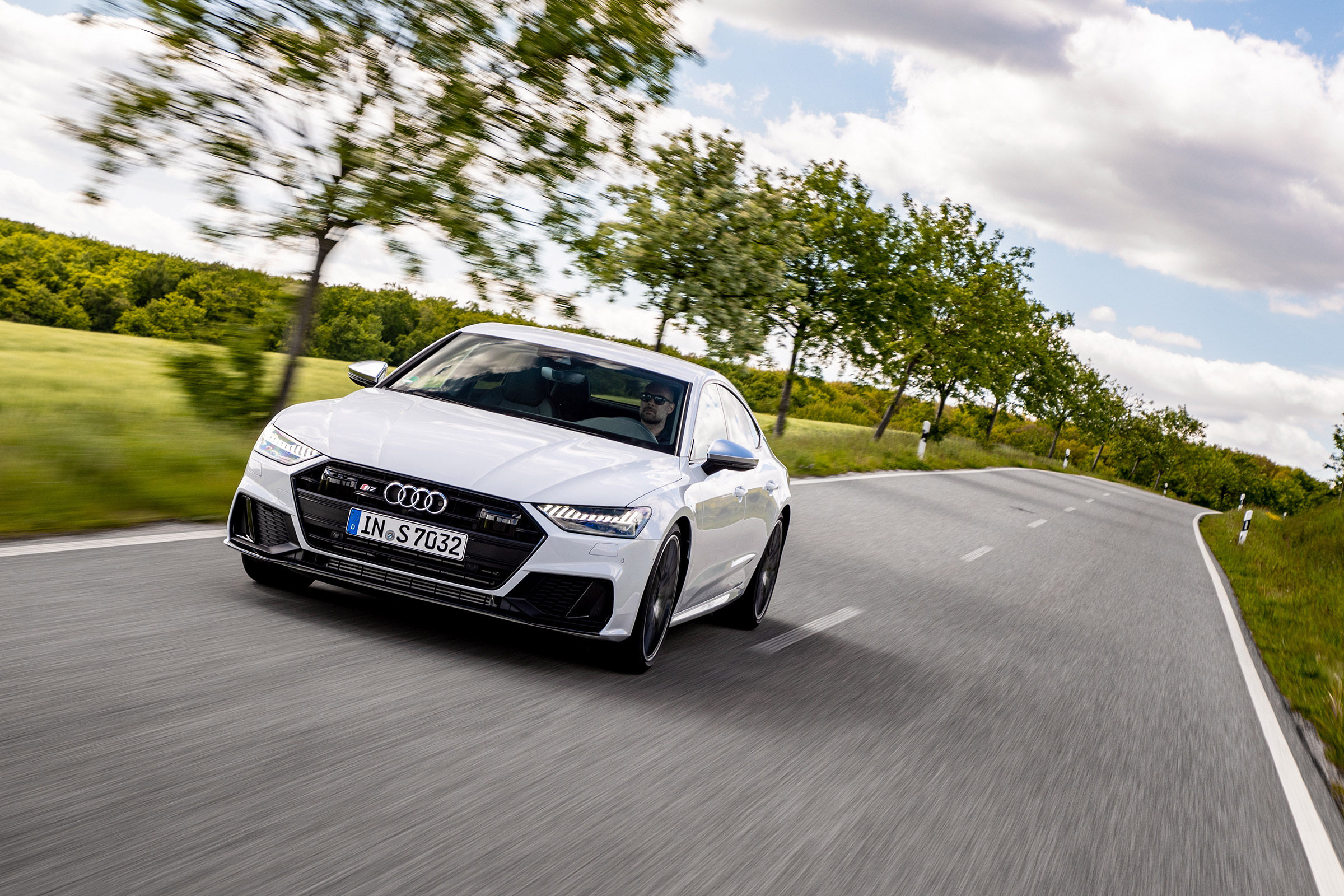 Audi S7 TDI - front quarter