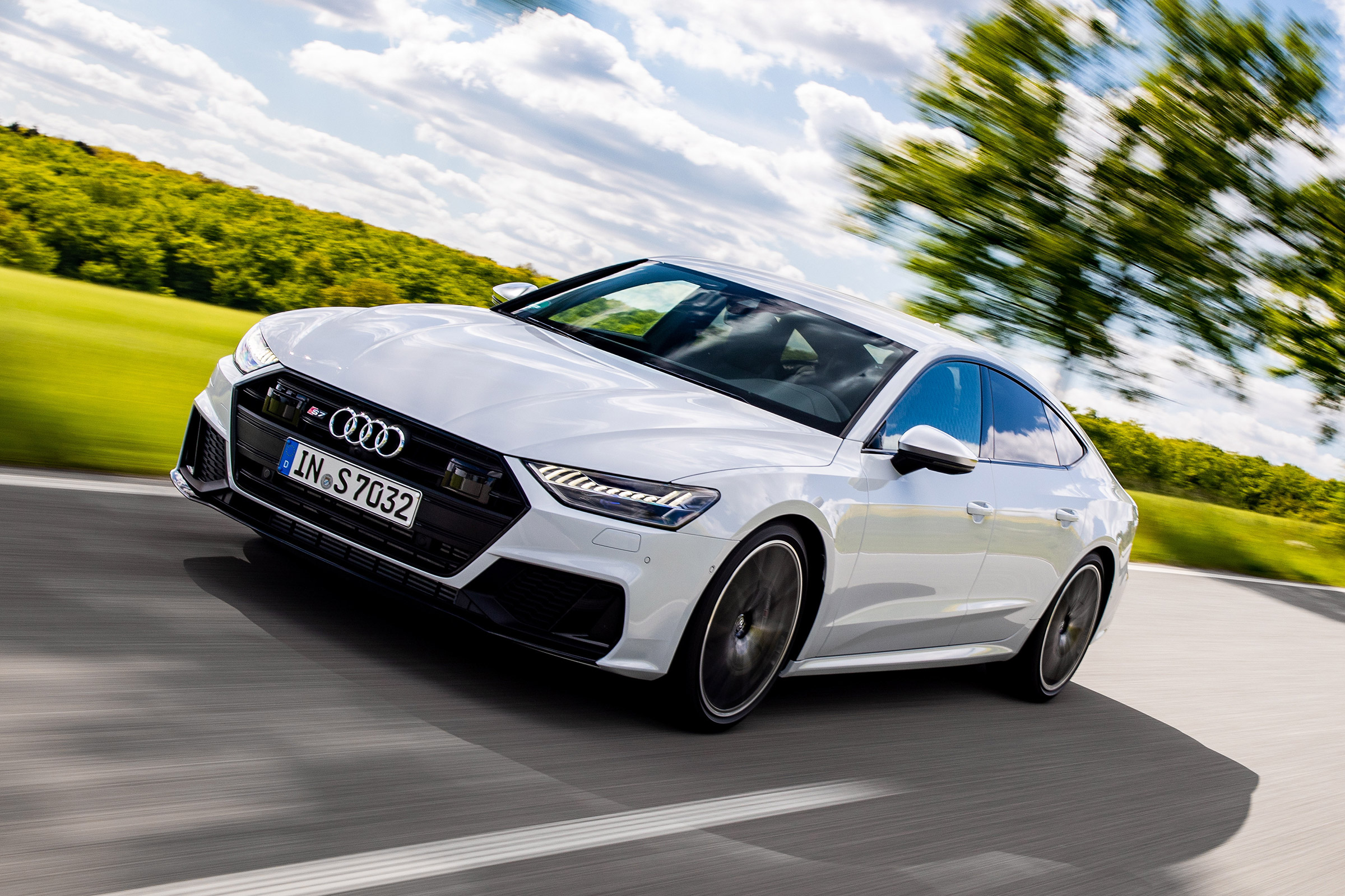 Audi S7 TDI - front quarter