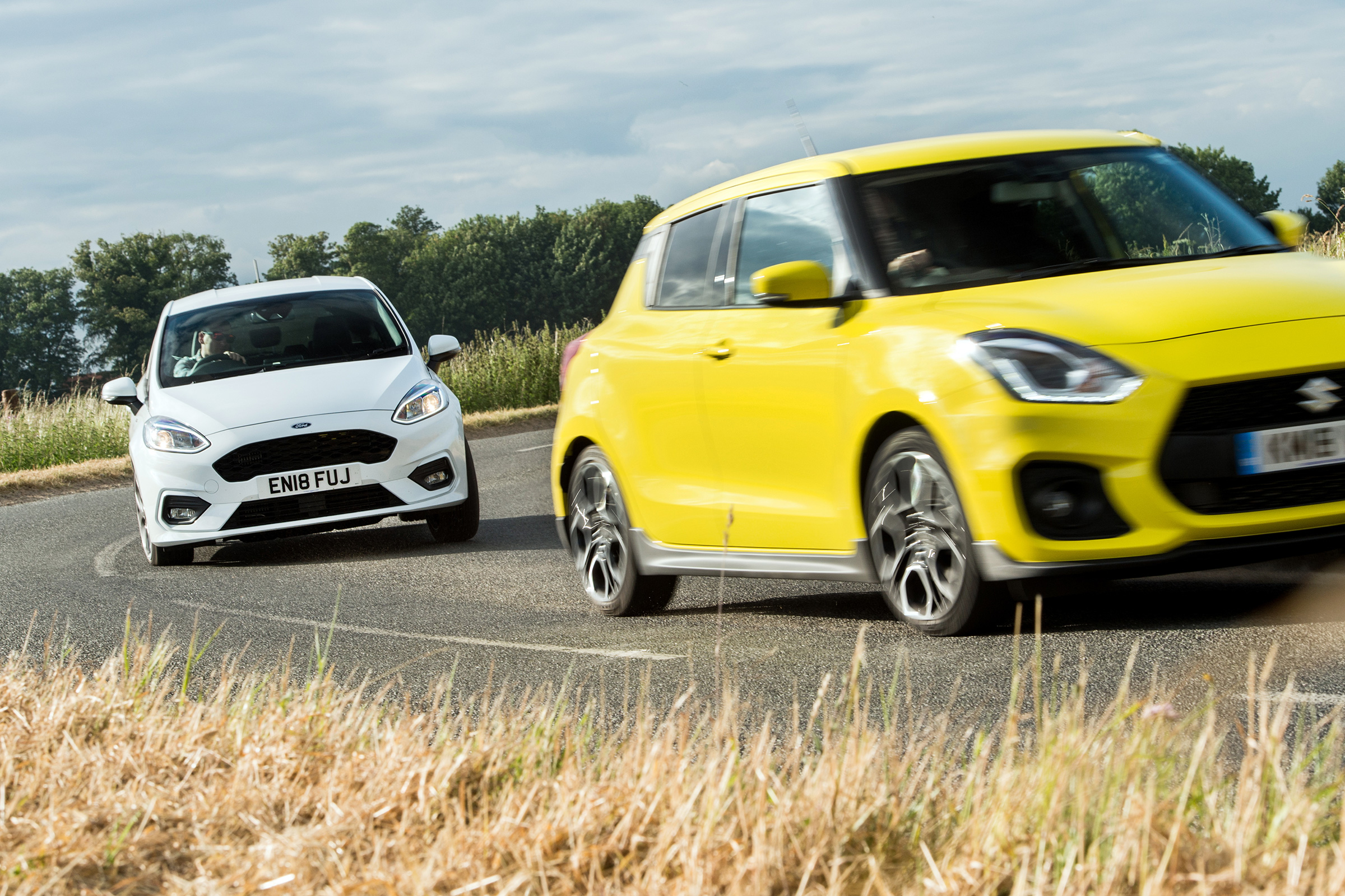 Ford Fiesta ST-line vs Suzuki Swift Sport