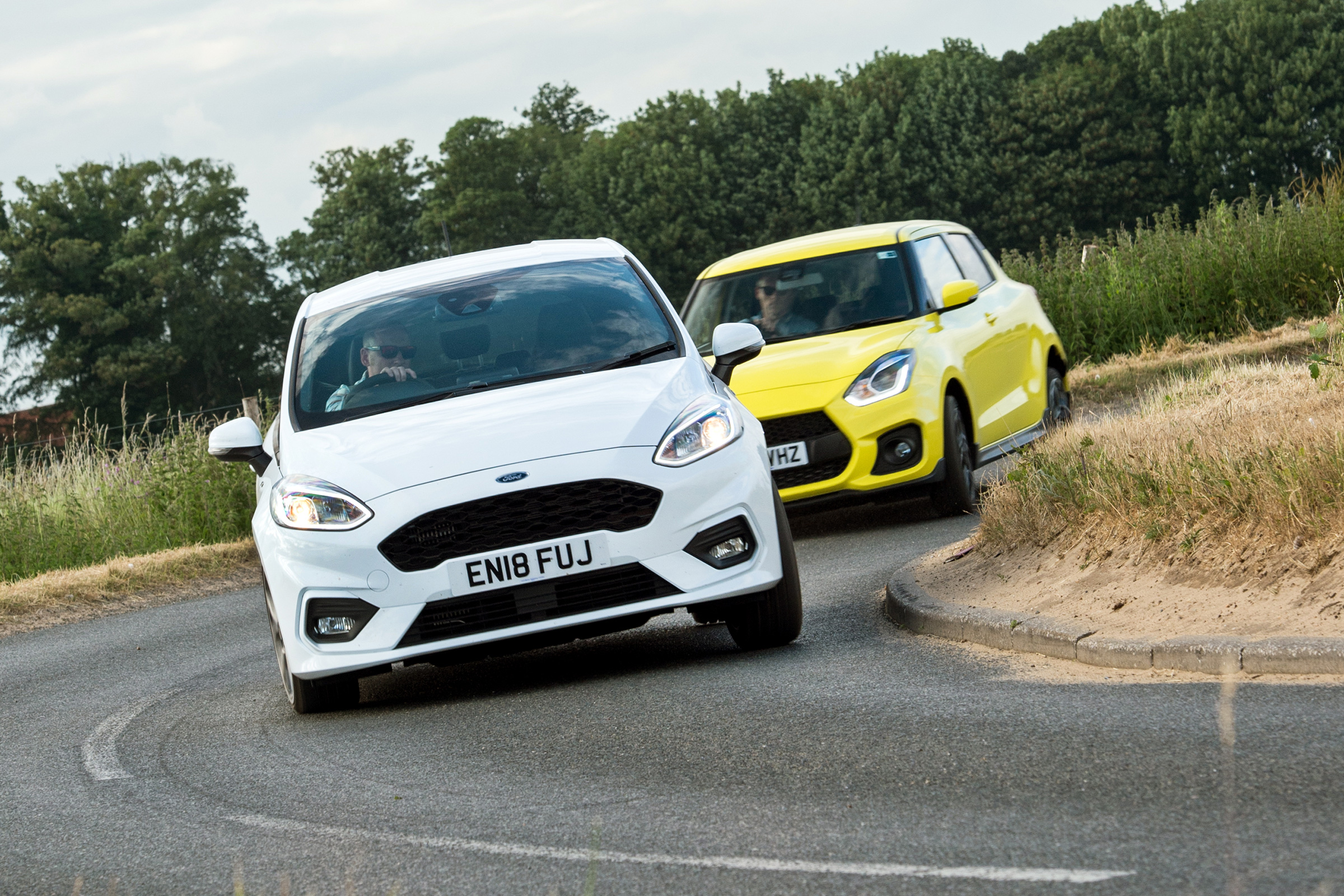 Ford Fiesta ST-line vs Suzuki Swift Sport