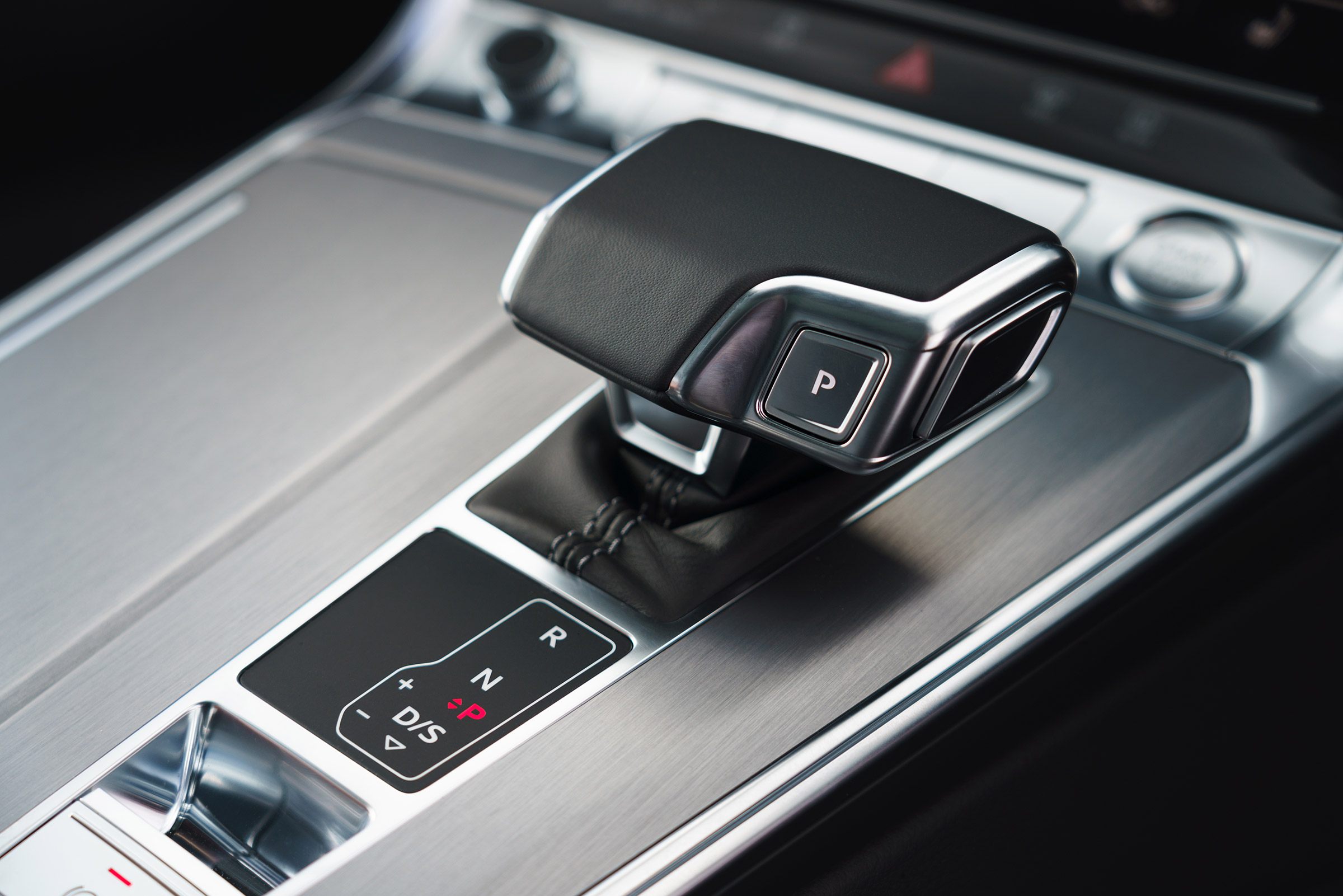 Audi A6 Saloon S-Line - dash