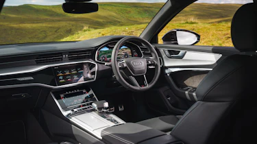 Audi A6 Saloon S-Line - dash