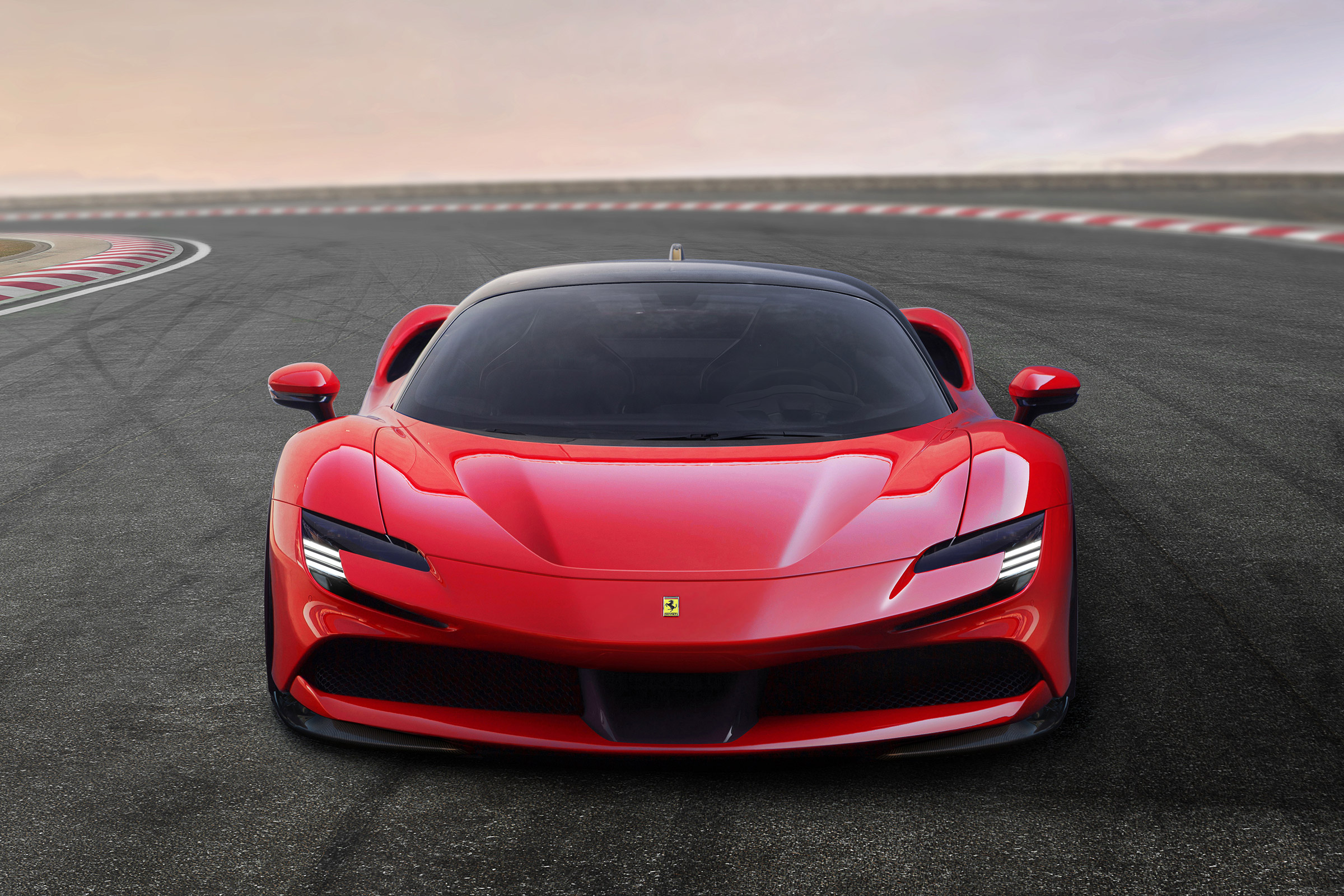 Ferrari SF90 Stradale - nose