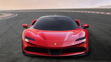 Ferrari SF90 Stradale - nose