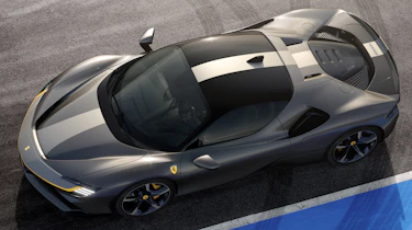 Ferrari SF90 Stradale - top